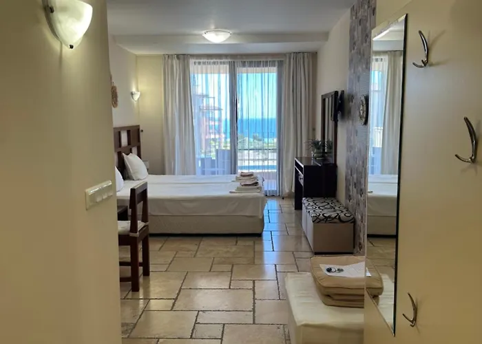 Martina Kaliakria * Каварна